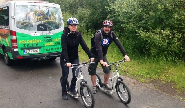 jízda na koloběžce z Kletě