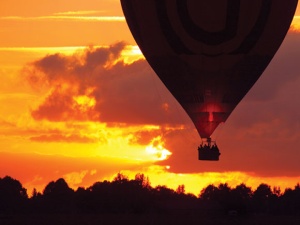 let balónem Cesky Krumlov