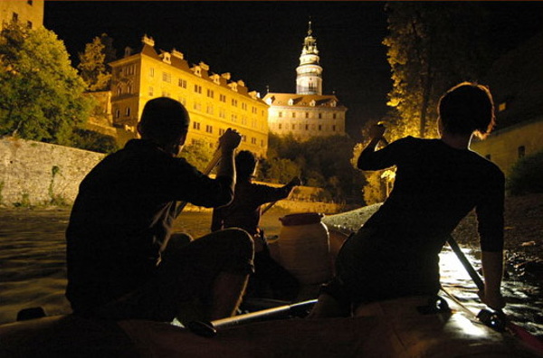 noční raftování - plavba Český Krumlov